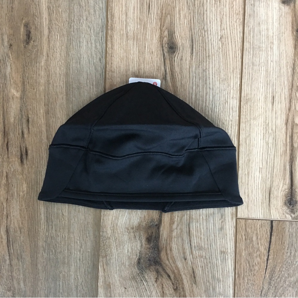 Lululemon Run For It All Beanie - NWT